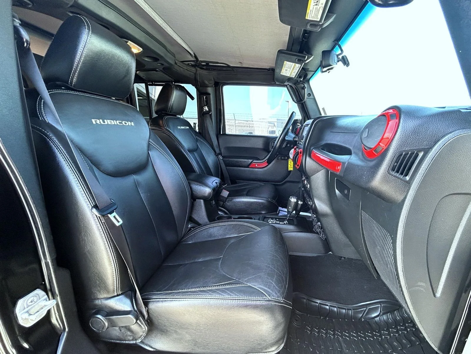 Used 2015 Black Jeep Unlimited Rubicon image 15