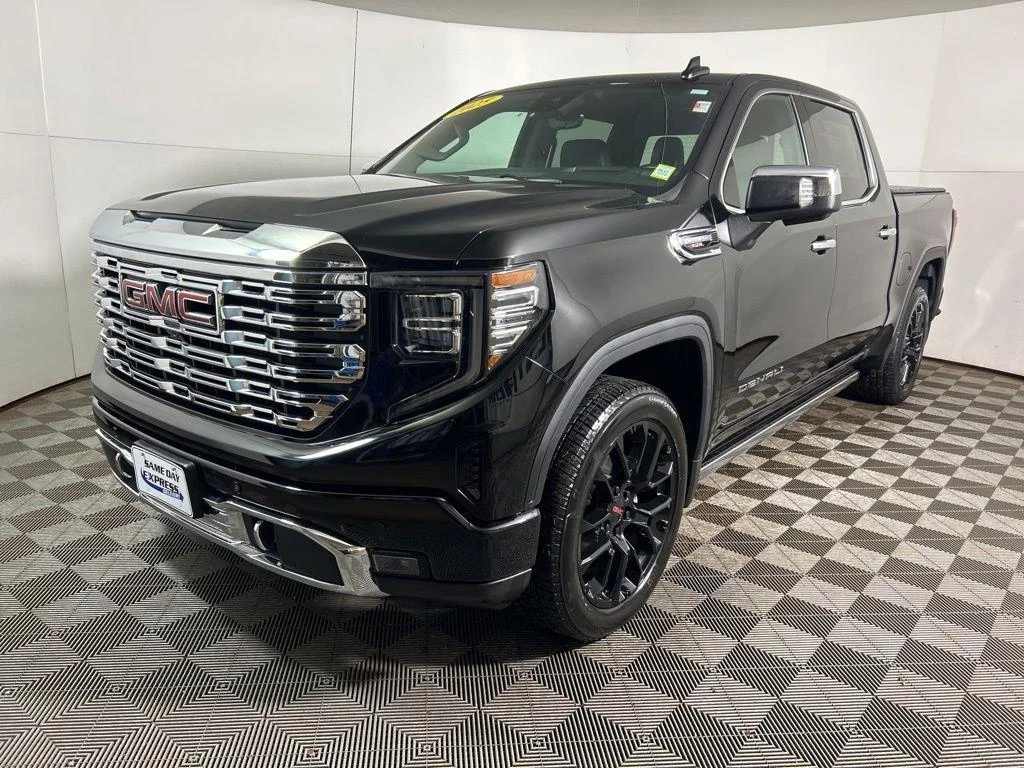 Used 2025 Onyx Black GMC Denali image 11