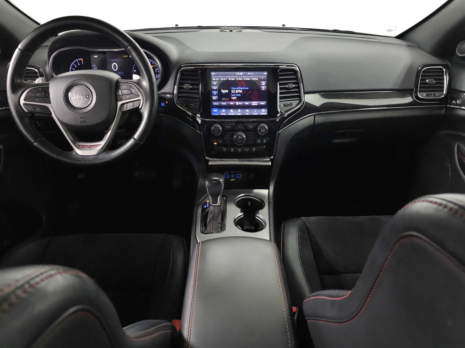 Used 2020 Black Jeep Trailhawk image 12