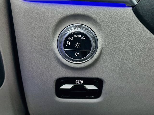 New 2026 Twilight Blue Metallic Mercedes-Benz C 300 image 41