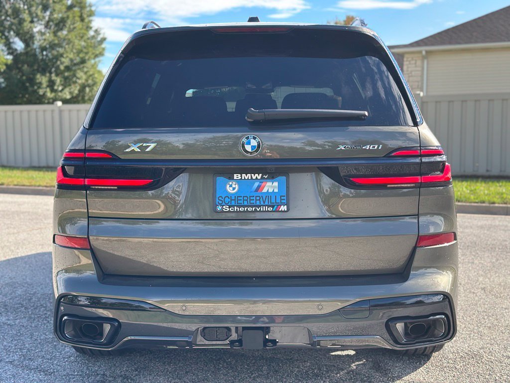 New 2027 Manhattan Green Metallic BMW xDrive40i image 6