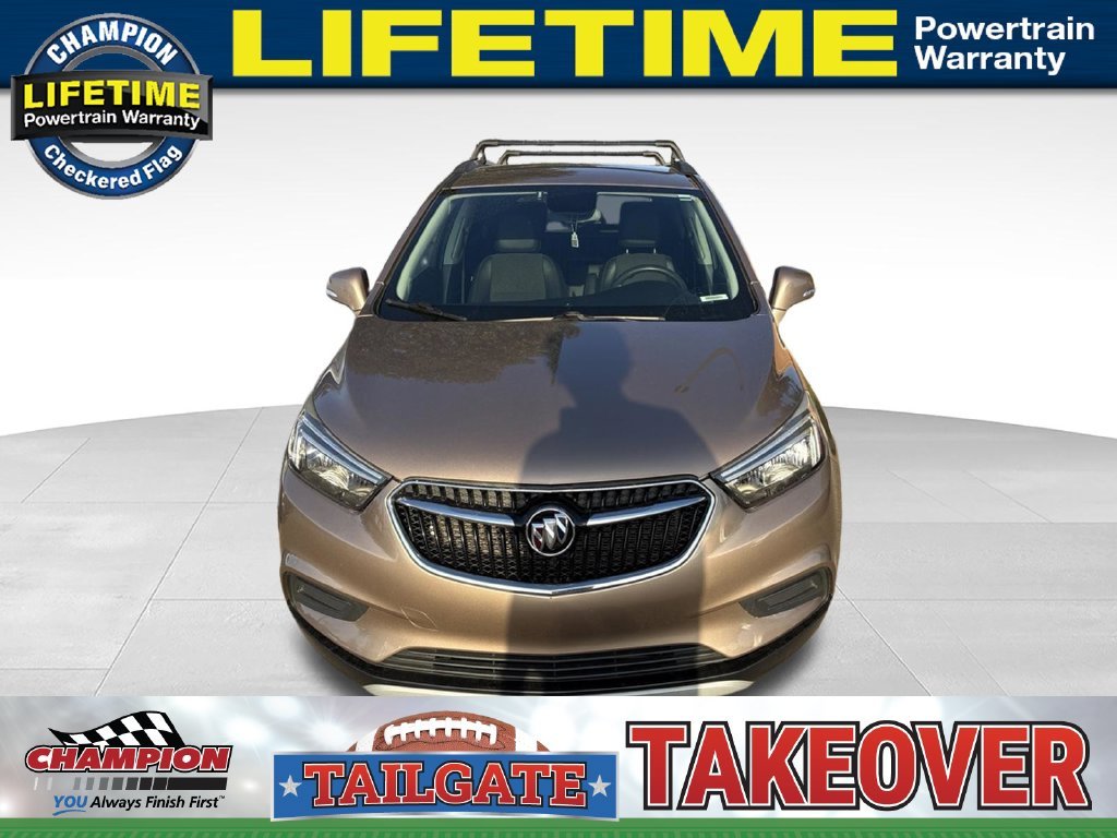 Used 2018  Buick Preferred image 1