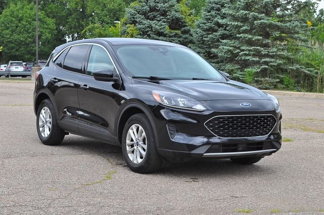 Used 2020 Black Ford SE image 1