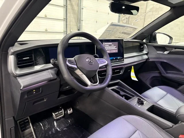 2026 Volkswagen Tiguan SE R-LINE BLACK - Photo 9