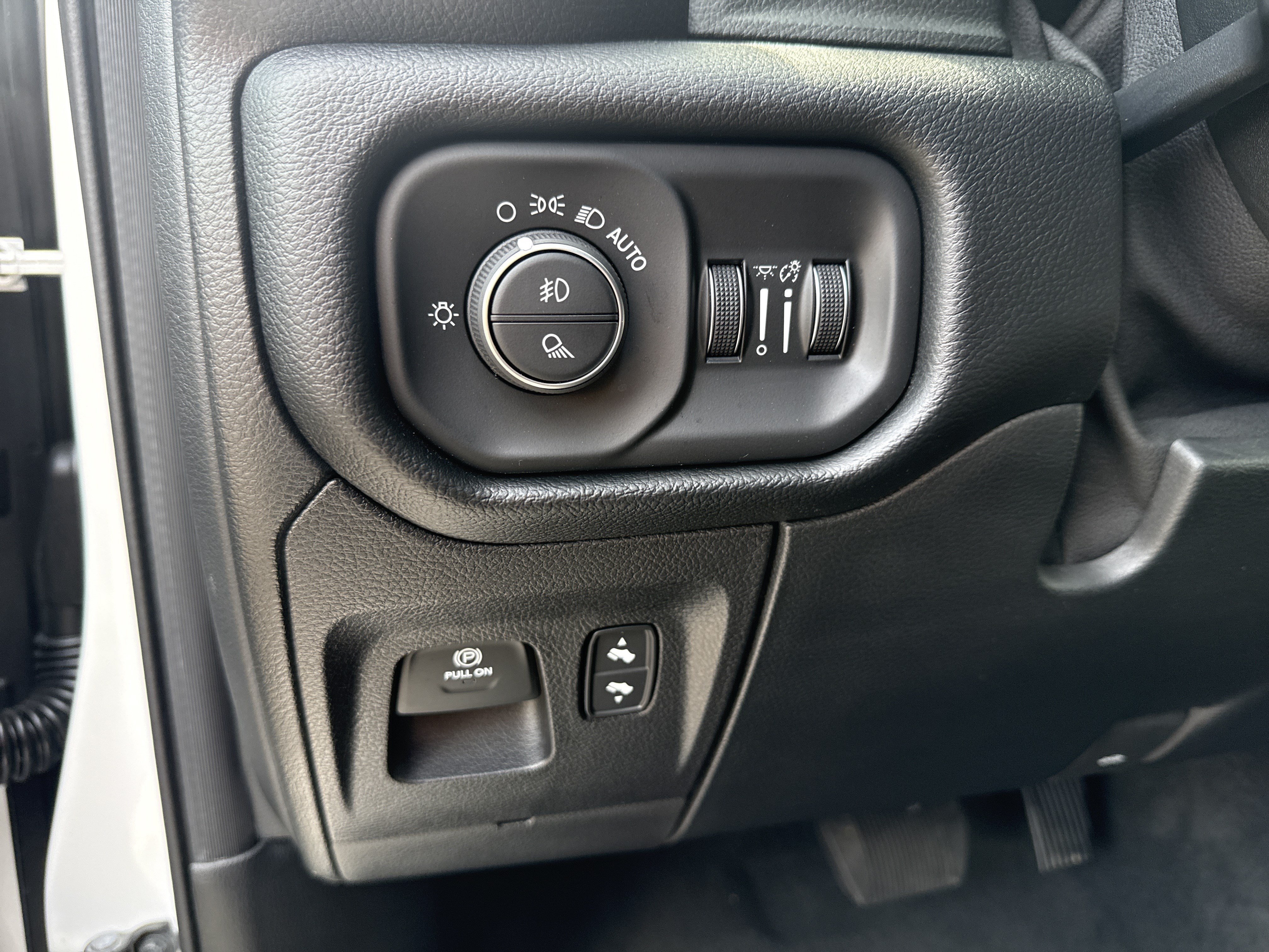 Used 2021 Bright White Clearcoat Ram Laramie image 31