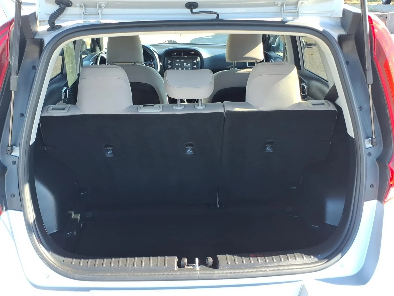 Used 2020 Sparkling Silver Kia S image 12