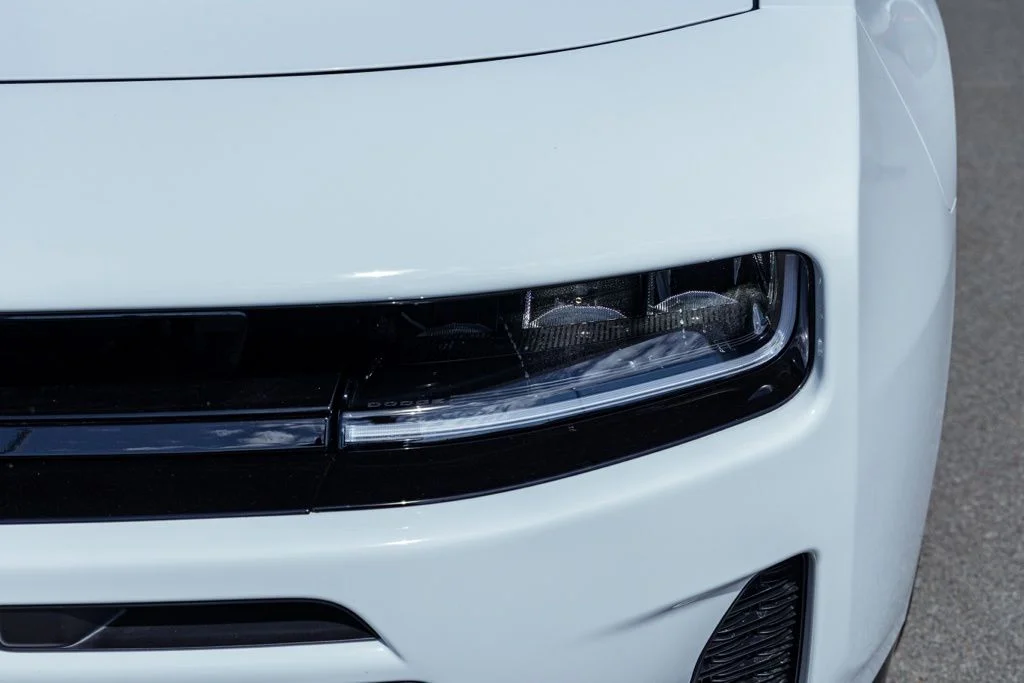 New 2026 White Knuckle Exterior Paint Dodge R/T Blacktop 4-door AWD image 9