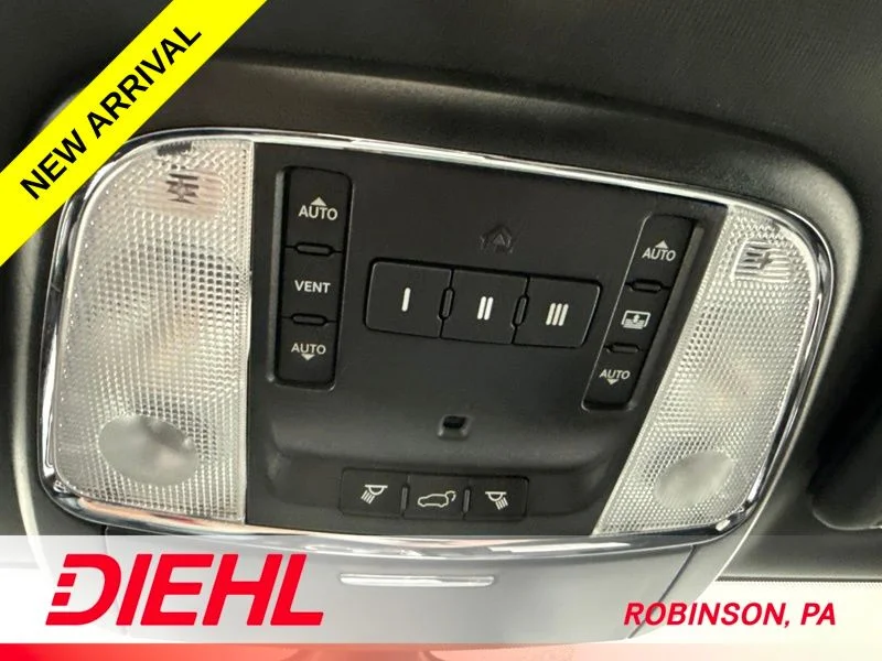 Used 2018 Black Jeep Overland image 38