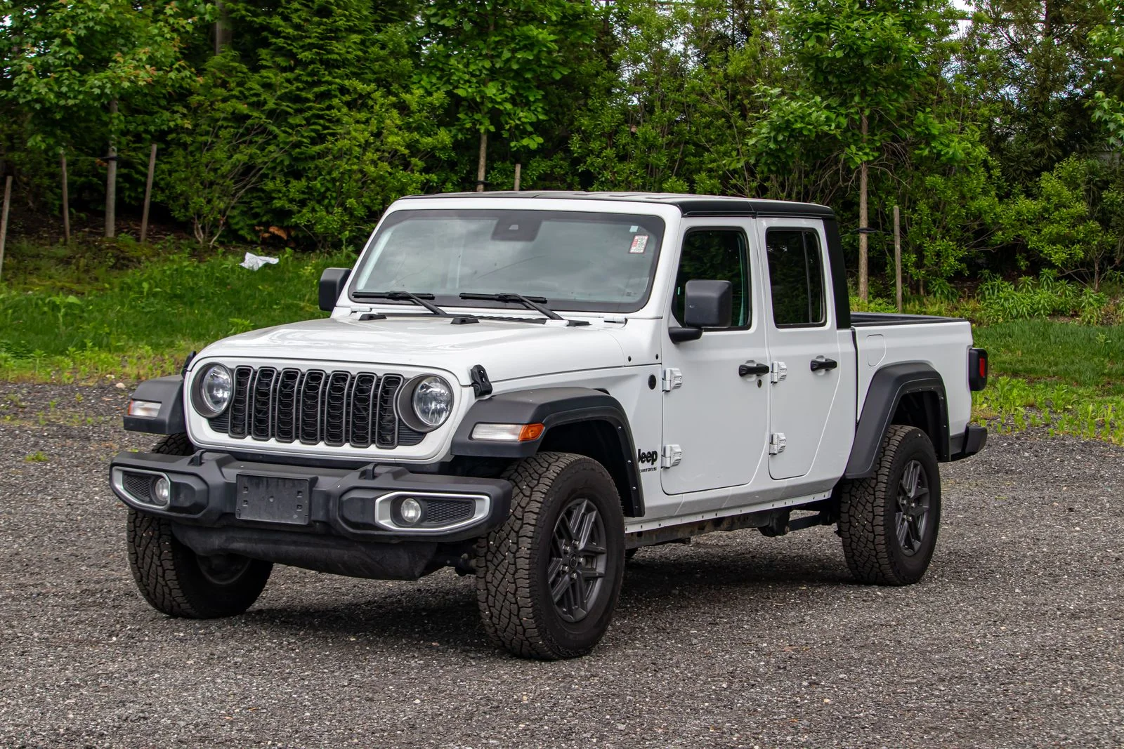 2025 Jeep Gladiator Sport S Auto's photo