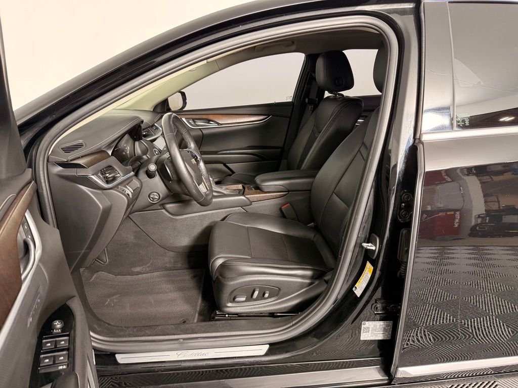 Used 2019 Black Raven Cadillac Luxury image 2