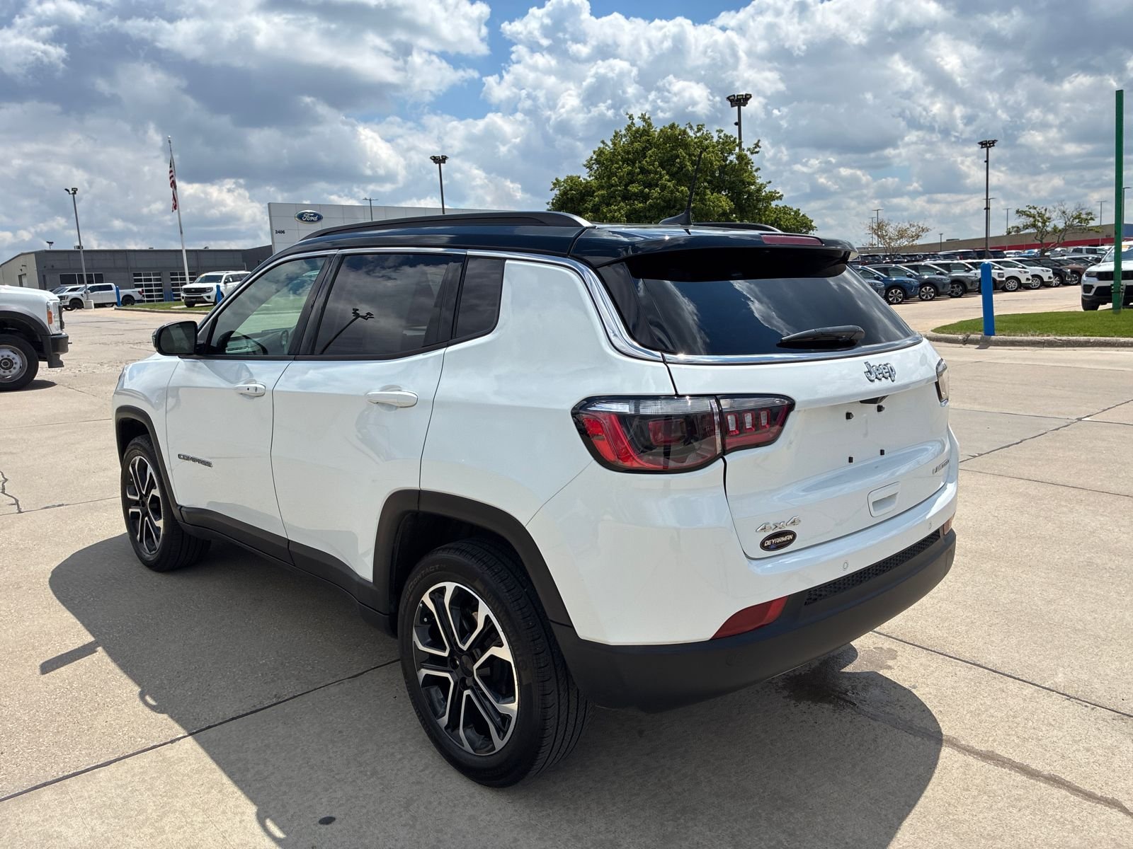 Certified Used 2024 White Jeep Limited image 6