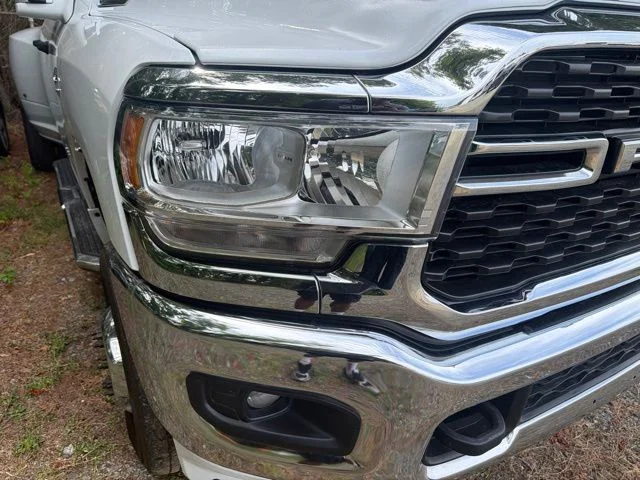 Used 2023 White Ram Big Horn image 4