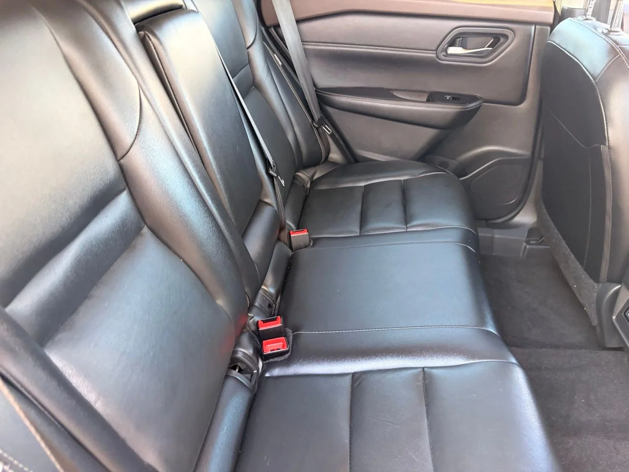 Used 2023 Super Black Nissan SL image 13