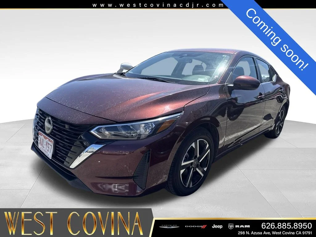 Used 2024  Nissan SV image 3