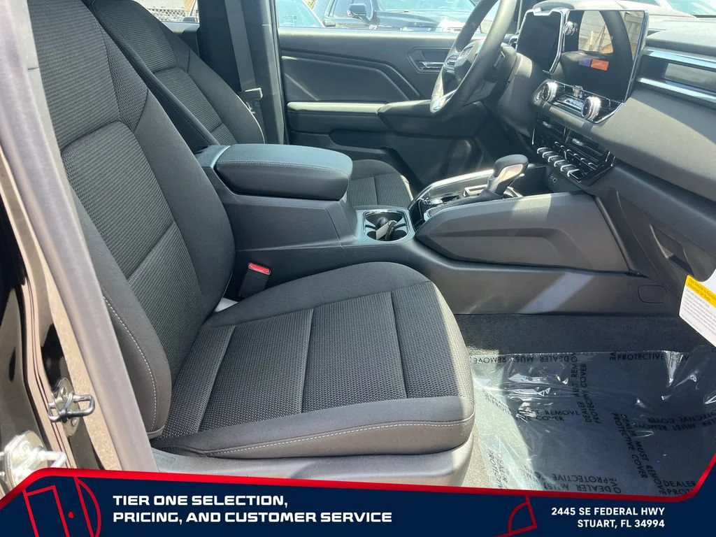 New 2026 Onyx Black GMC Elevation image 19