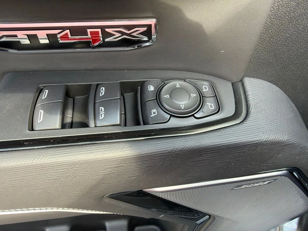 2026 GMC Sierra 1500 AT4X - Photo 10
