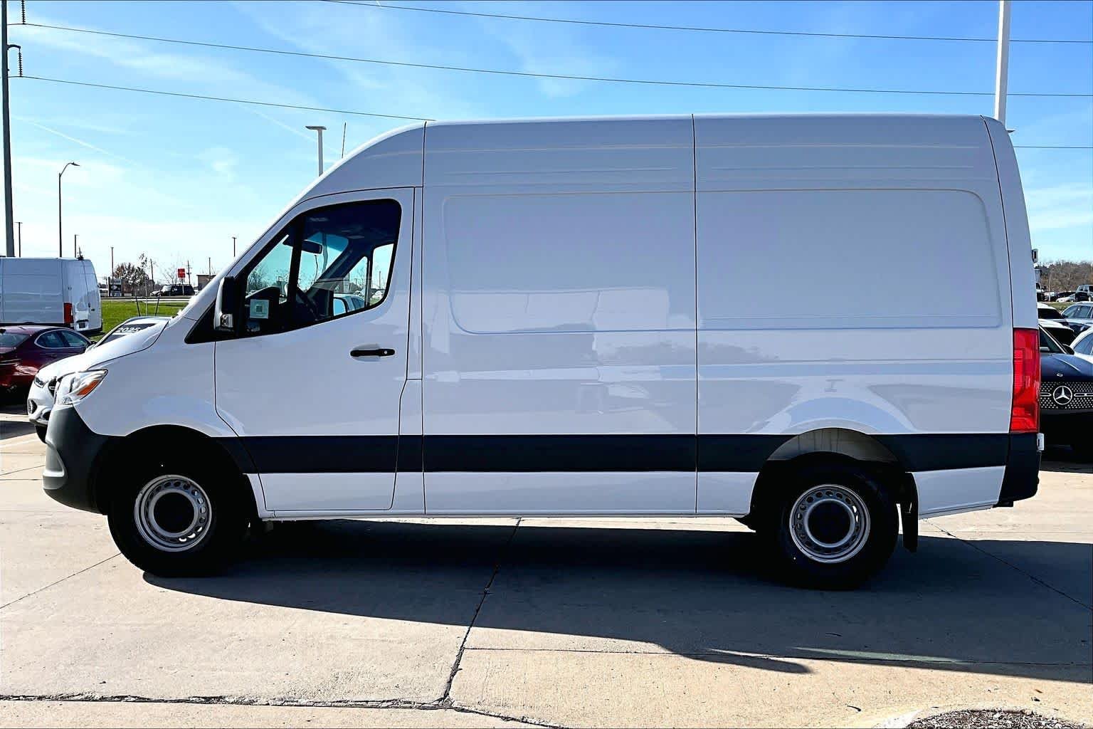 New 2026 Arctic White Mercedes-Benz  image 3
