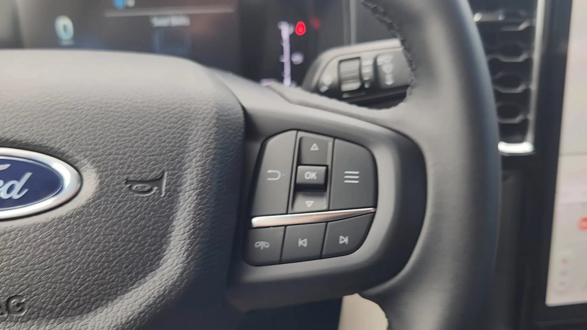 New 2026 Avalanche Ford XLT image 25