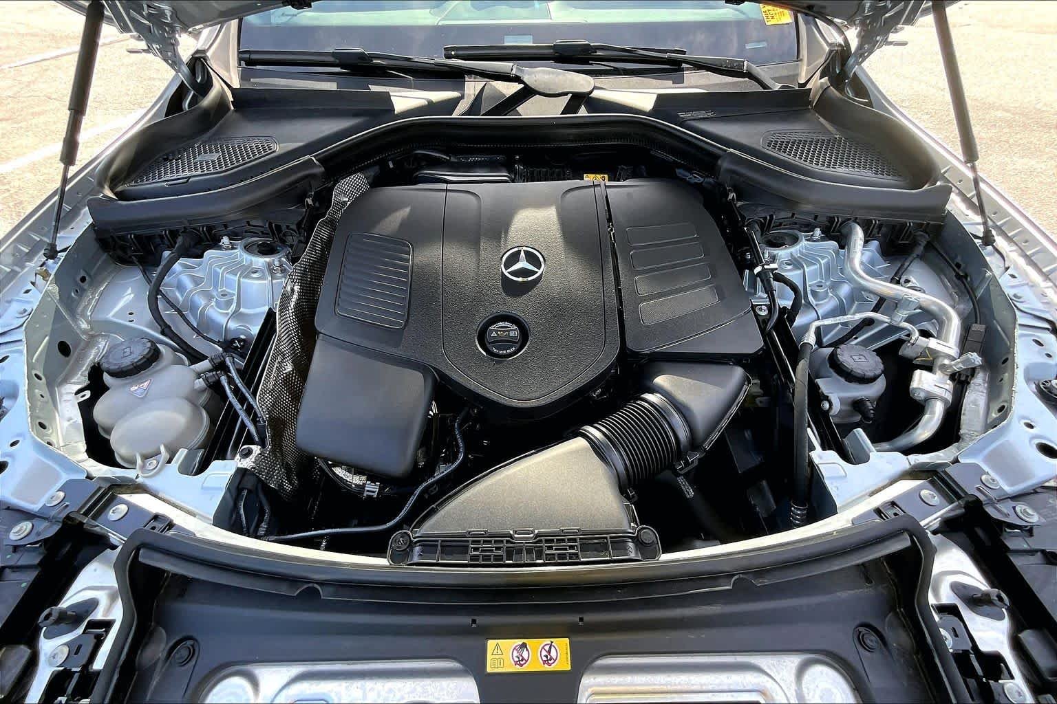 Used 2024 Cirrus Silver Metallic Mercedes-Benz GLC 300 image 31