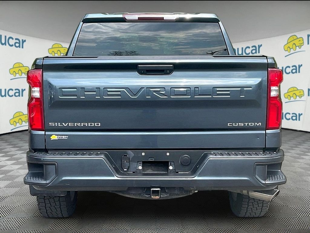 Used 2020 Gray Chevrolet Custom image 5