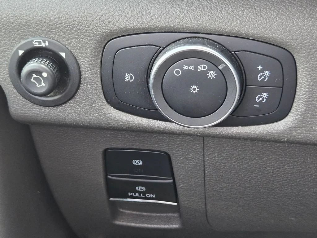 Used 2024 White Ford XLT image 24