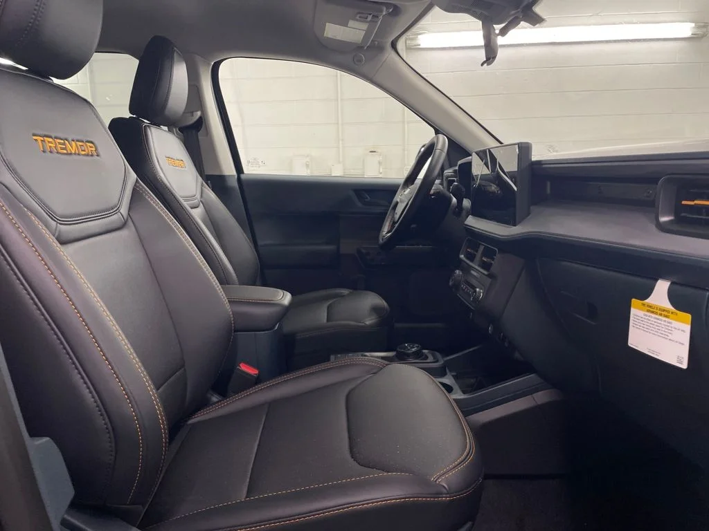 New 2025 Black Ford Tremor image 28