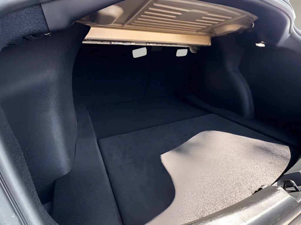 Used 2023 White Tesla Base image 22