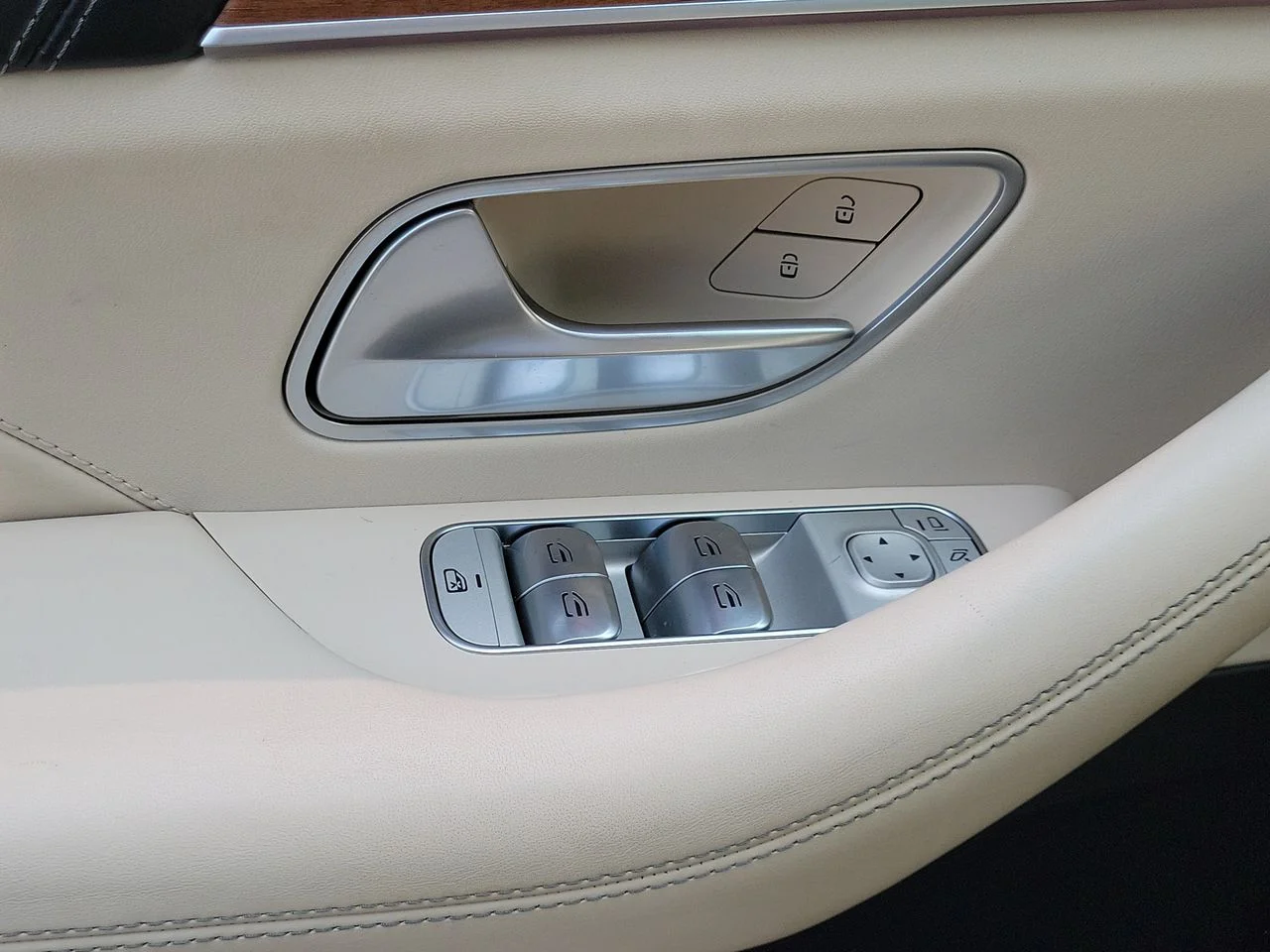 Certified Used 2024 Green Mercedes-Benz GLE 53 AMG® image 29