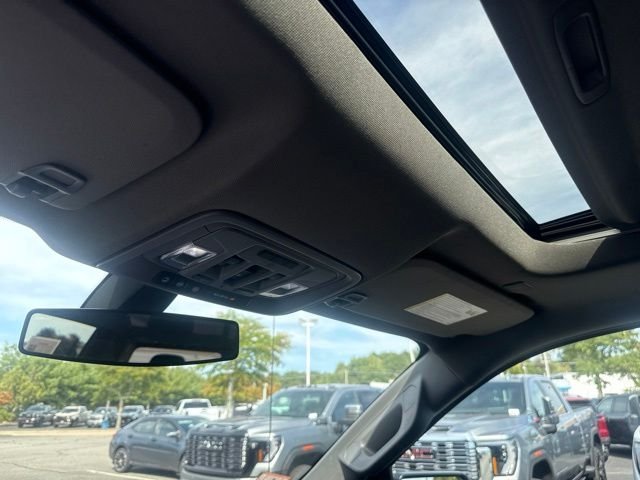 Used 2020 Blue GMC Elevation image 23