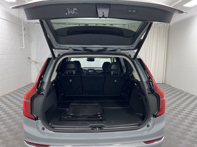 New 2026 Vapour Grey Volvo Ultra image 8