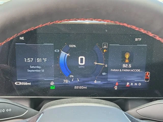 2024 Chevrolet Equinox EV RS - Photo 27