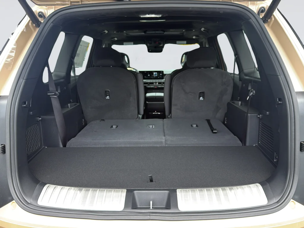 New 2027 Brown Kia X-Pro SX-Prestige image 14