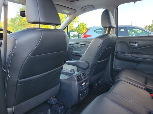 Used 2018 White Diamond Pearl Honda Touring image 13
