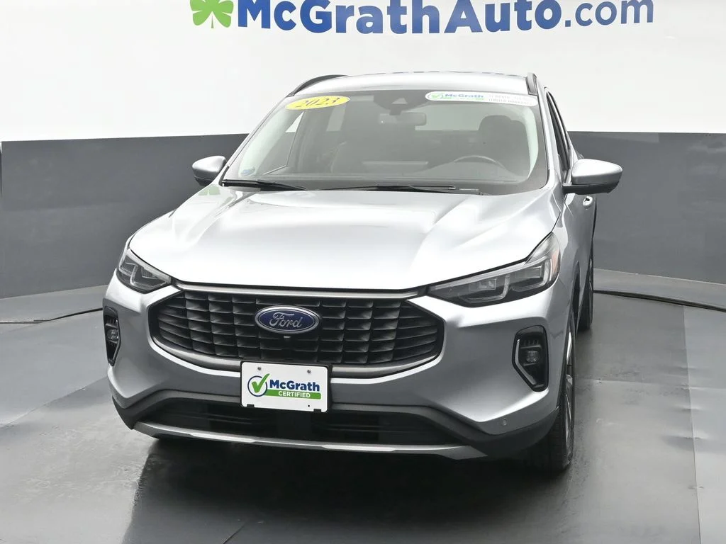 Used 2023 Silver Ford Platinum image 21