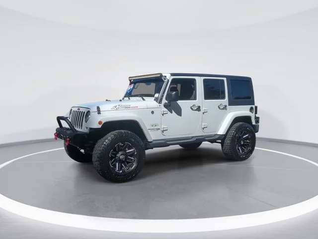 Used 2018 White Jeep Unlimited Sahara image 4
