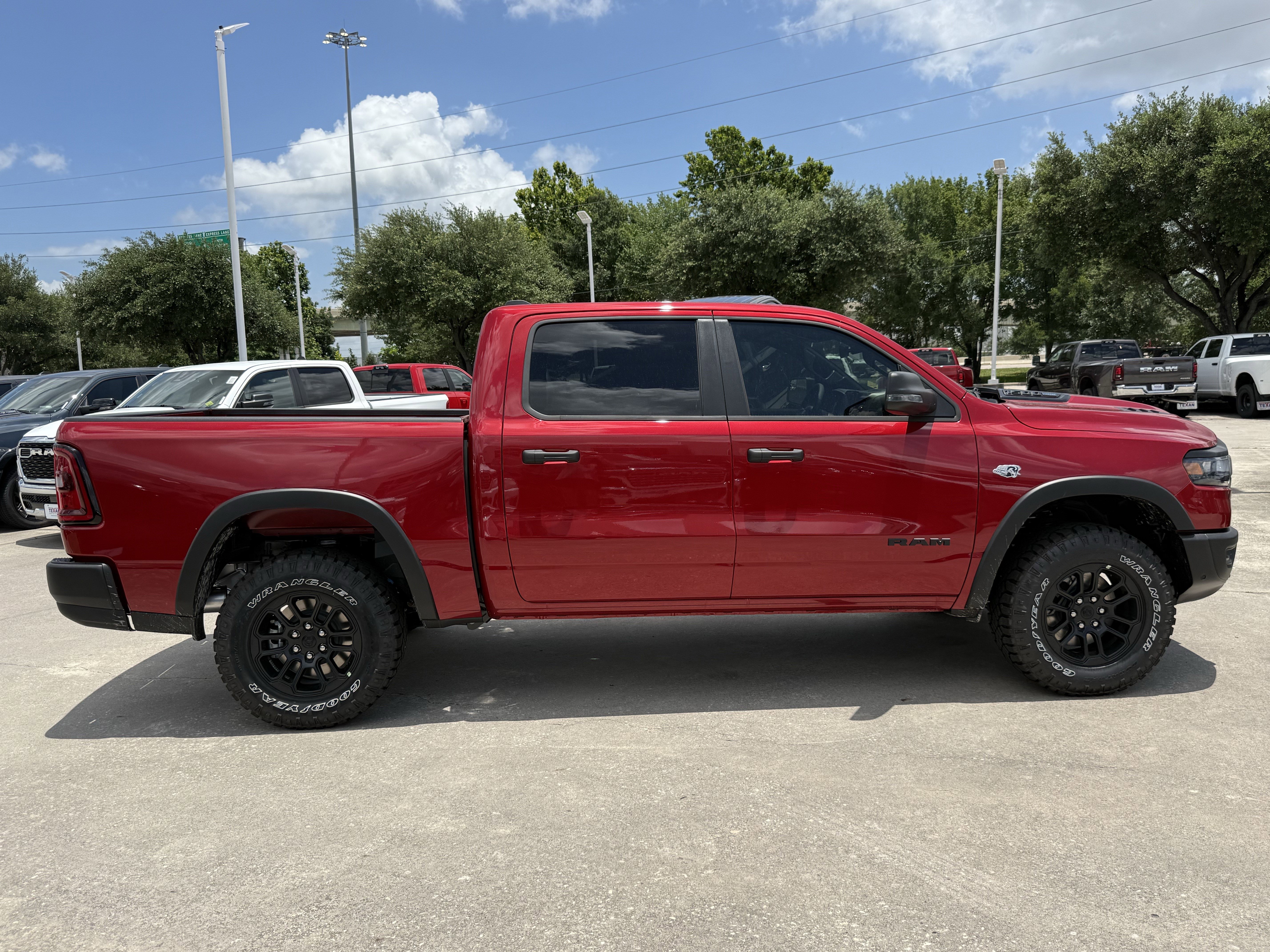 New 2026 Molten Red Pearl-Coat Exterior Paint RAM Rebel image 3