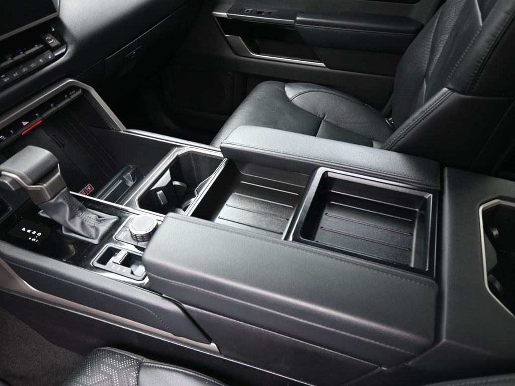 Used 2025  Toyota Limited image 9