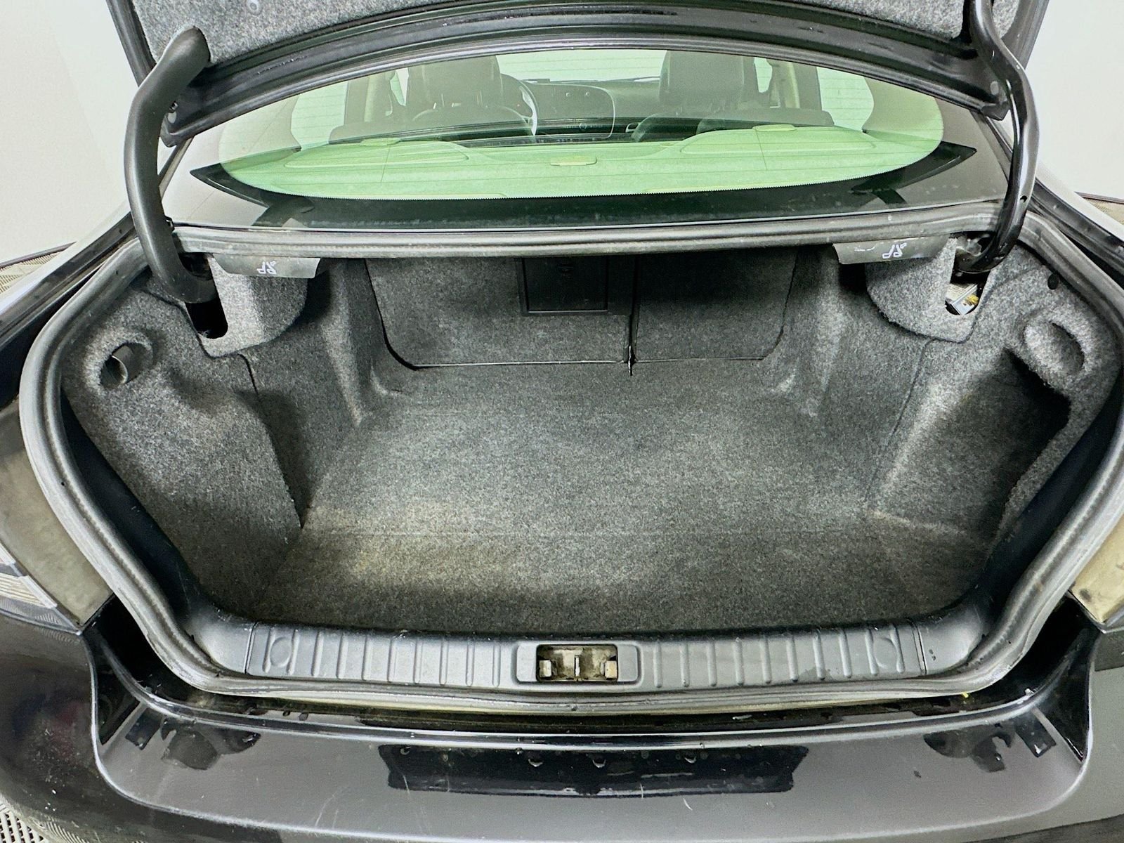 Used 2008 Jet Black Metallic Saab Aero image 26