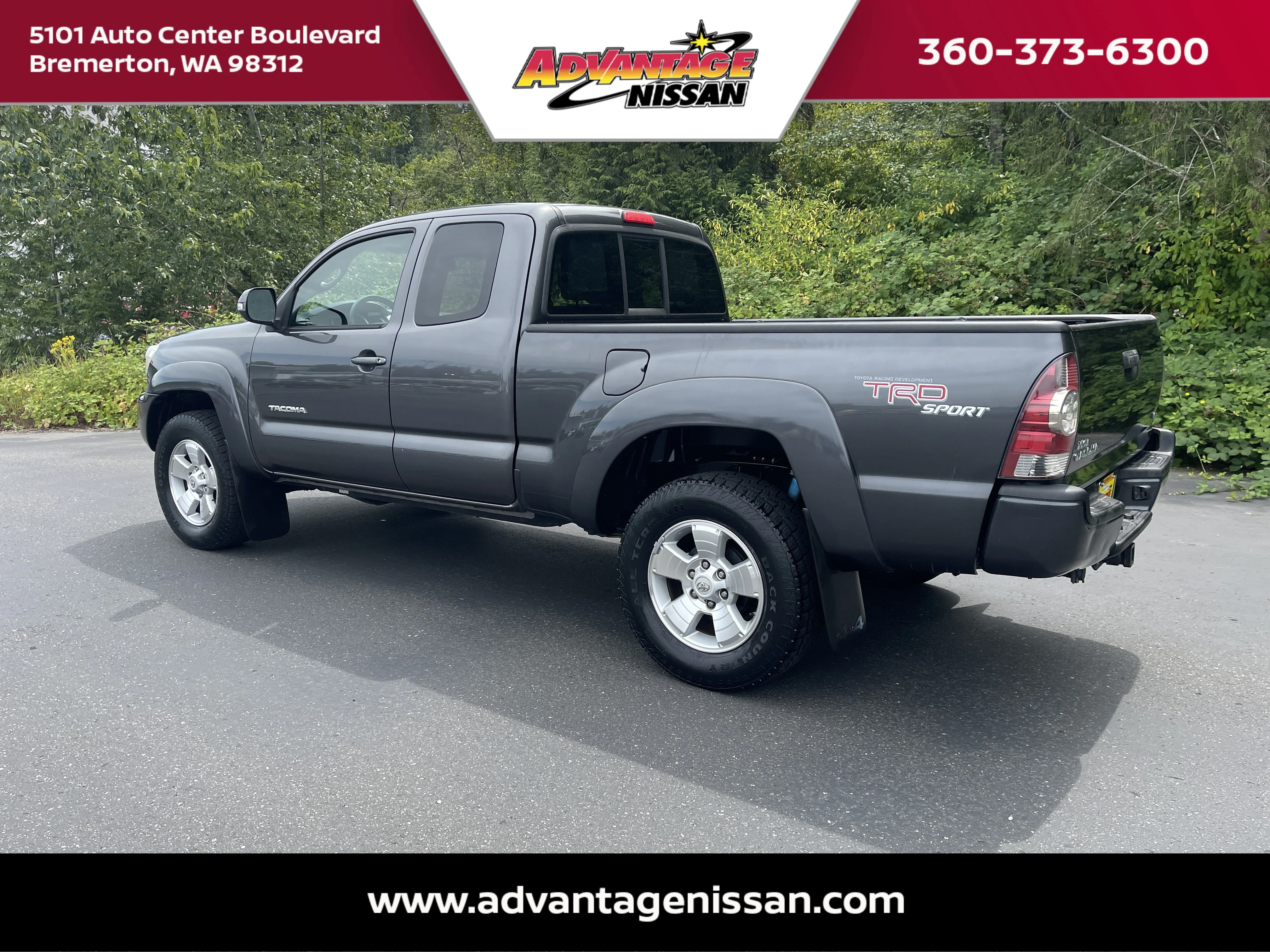 Used 2013 Magnetic Gray Metallic Toyota Base image 4