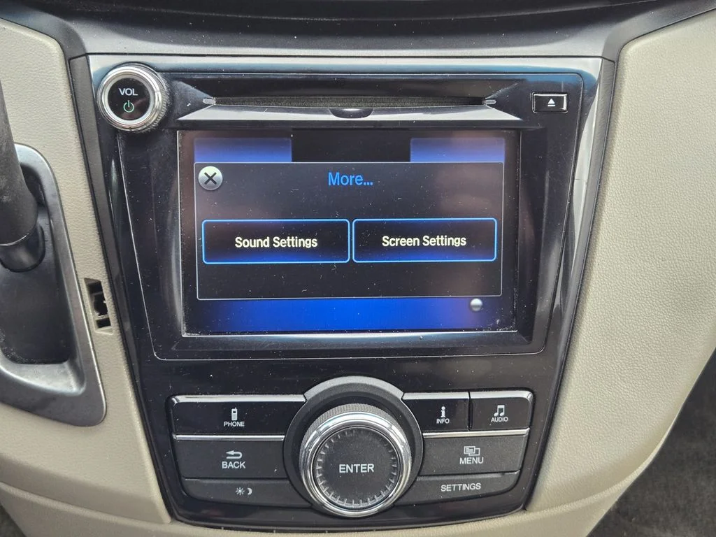Used 2016 White Honda EX image 14