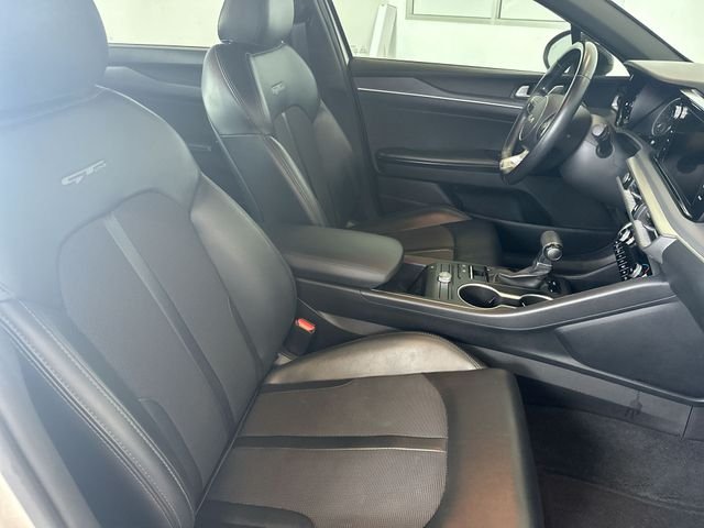 Used 2022 White Kia GT-Line image 27