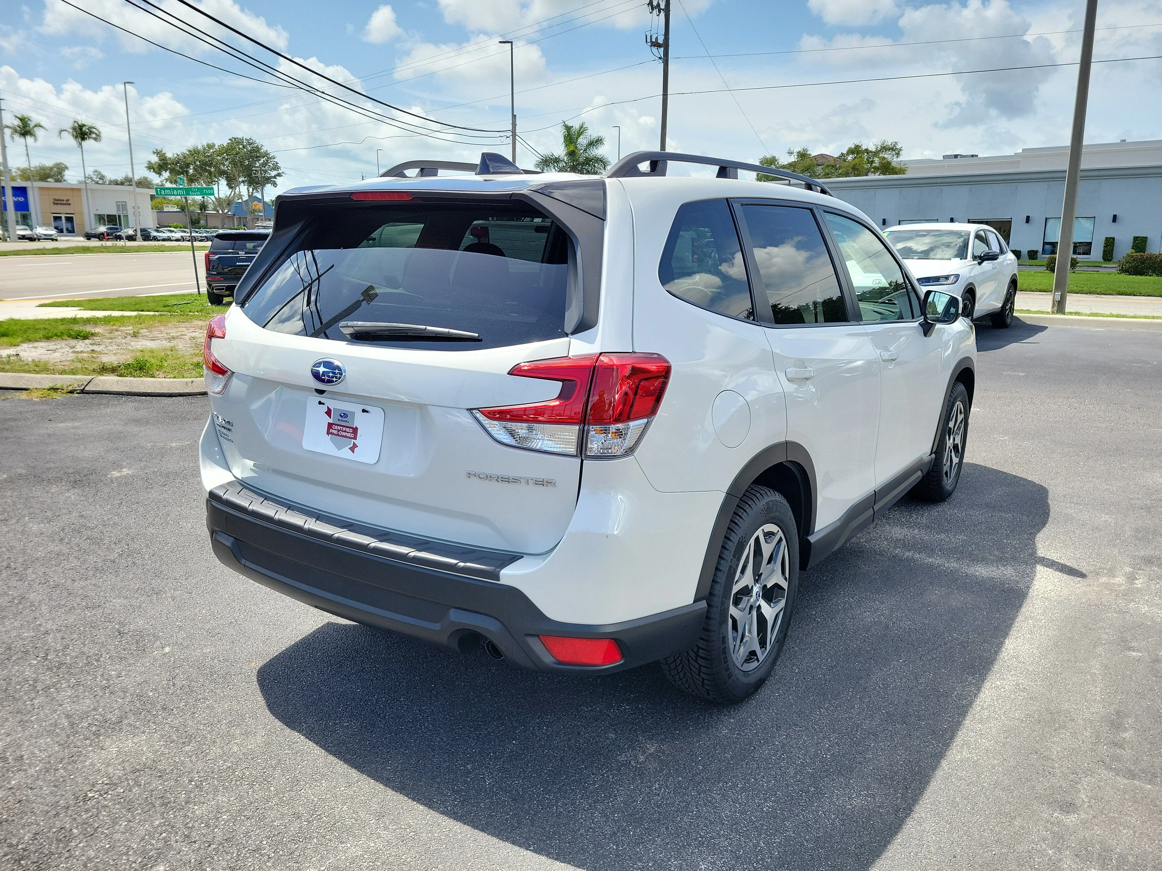 Used 2024 Crystal White Pearl Subaru Premium image 6