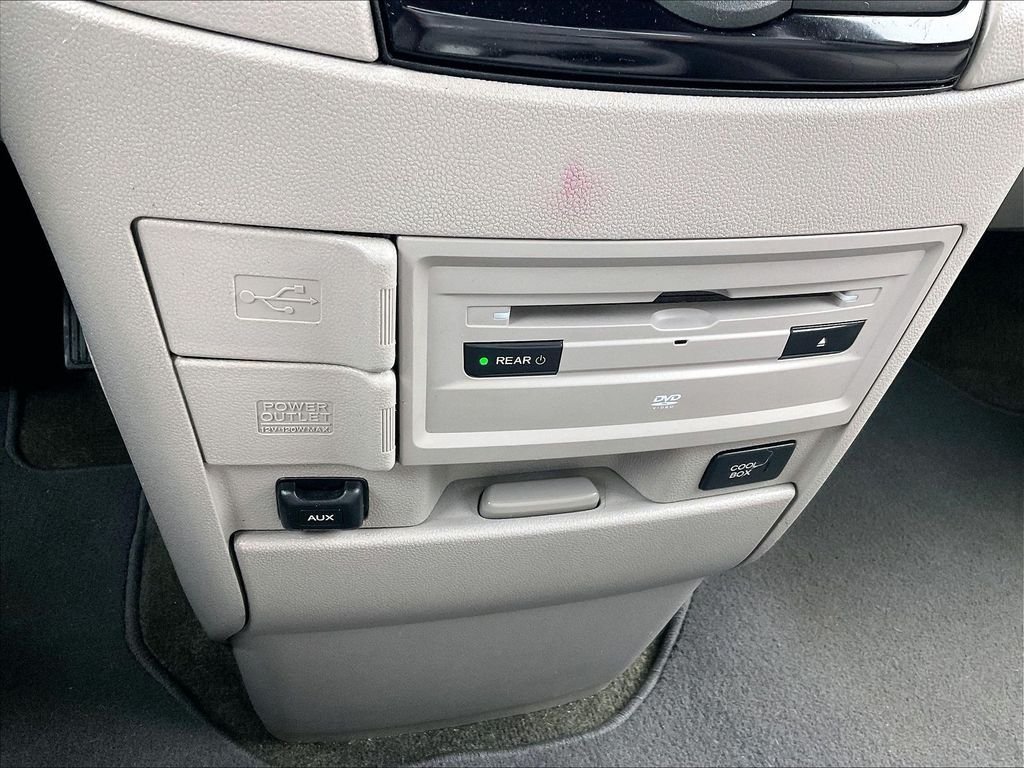 Used 2015 Gray Honda EX-L image 28