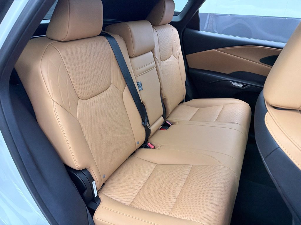 Used 2026 White Lexus 350h Premium+ image 24