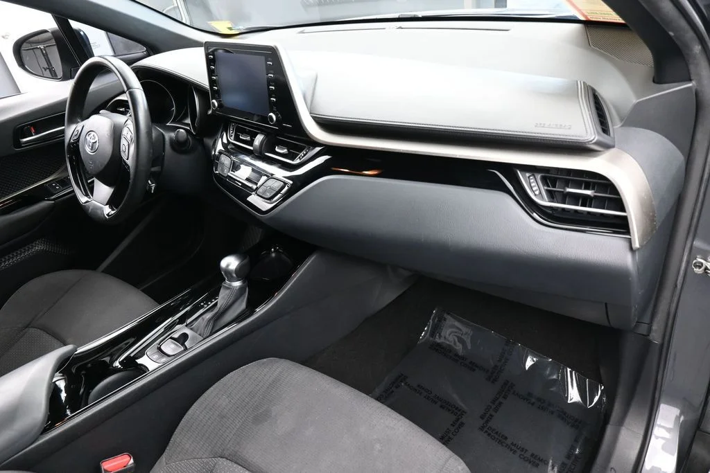Used 2019 Magnetic Gray Metallic Toyota XLE image 36