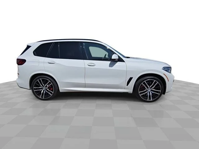 Used 2023 White BMW M50i image 9