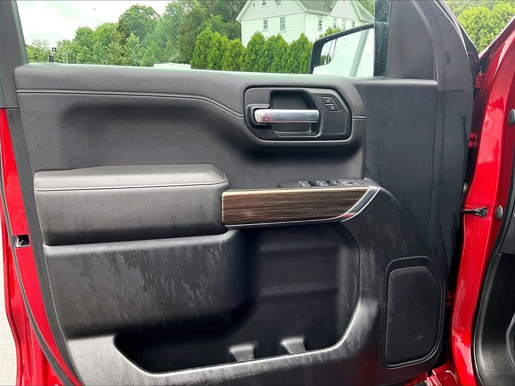 Used 2021 Red Chevrolet LT Trail Boss image 9