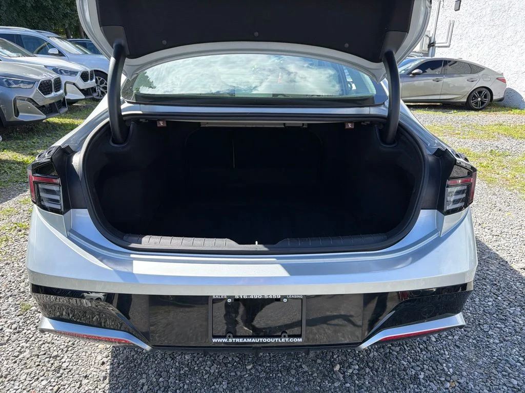 Used 2024 Silver Hyundai SEL image 14