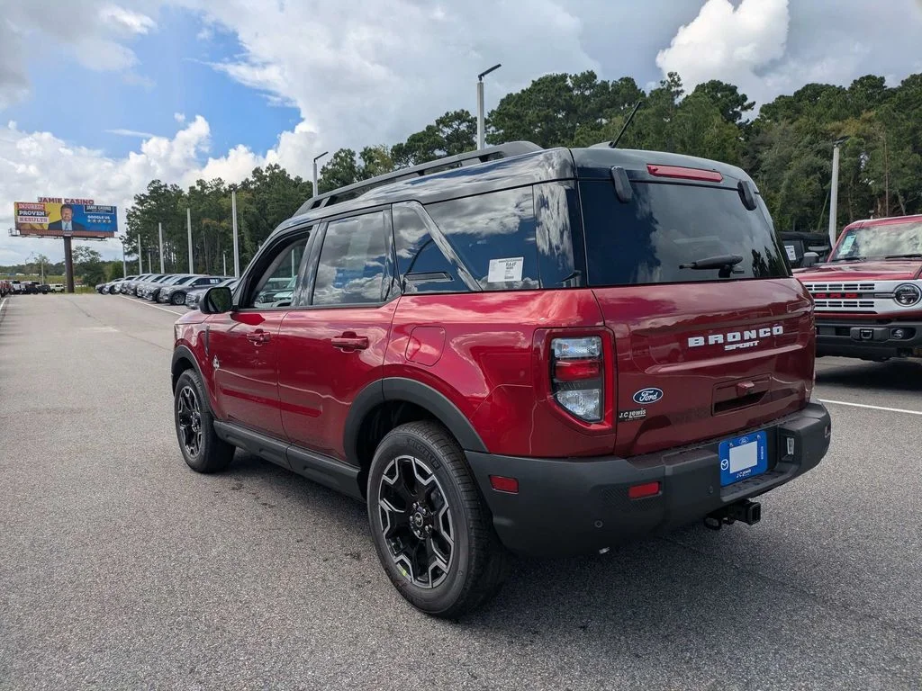 New 2026 Ruby Red Metallic Tinted Clearcoat Ford Outer Banks image 6