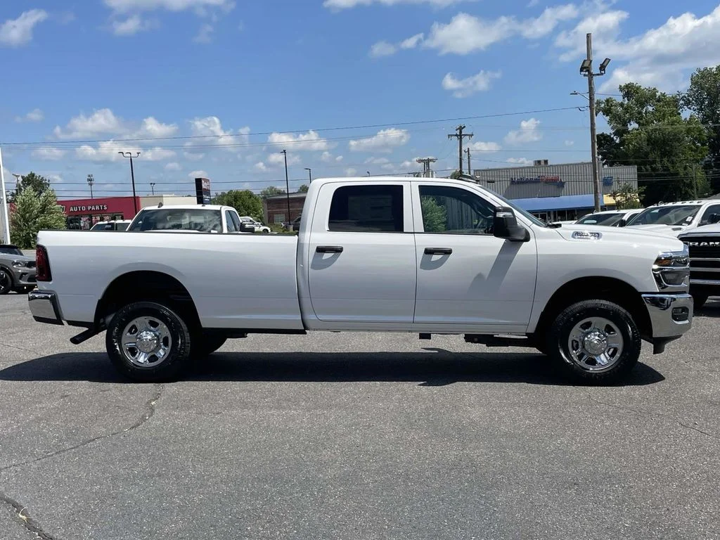New 2026 Bright White Clear-Coat Exterior Paint RAM Tradesman image 9